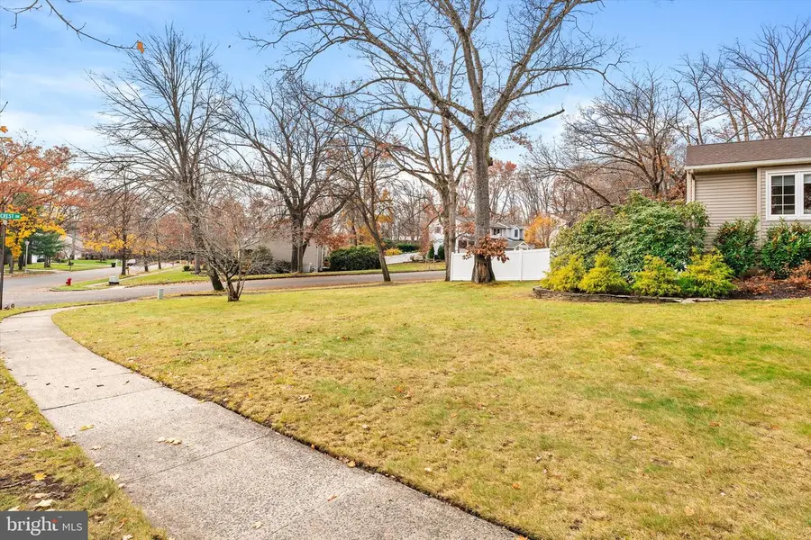 36 Sandalwood Dr, East Brunswick, NJ 08816 - Image #3