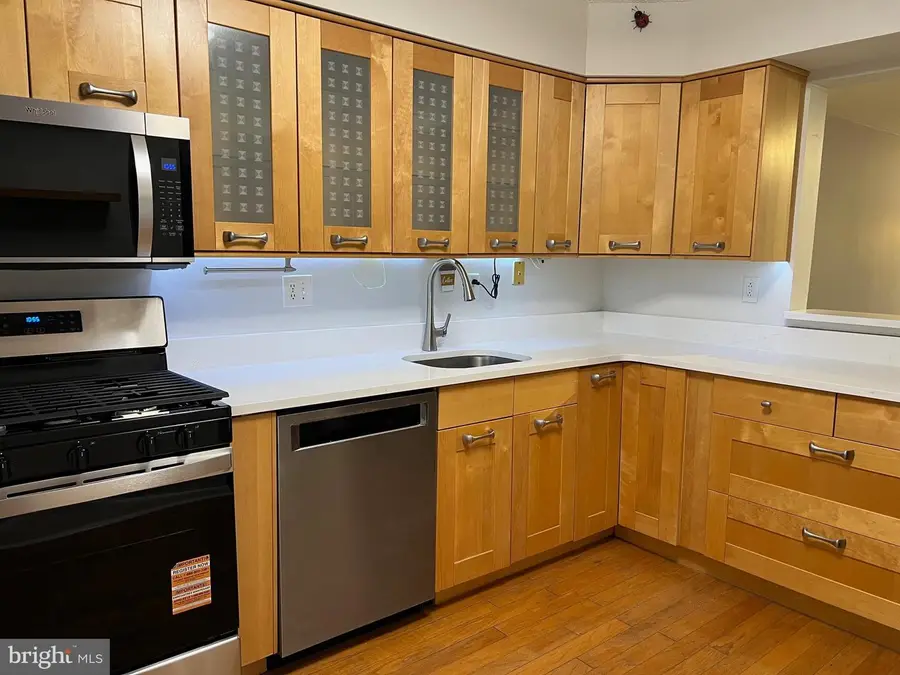 60 Hampshire Dr, Plainsboro, NJ 08536 - #2