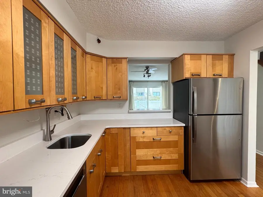 60 Hampshire Dr, Plainsboro, NJ 08536 - #3