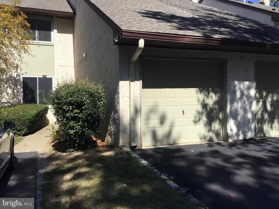 95 Thoreau Dr, Plainsboro, NJ 08536 - Image #3