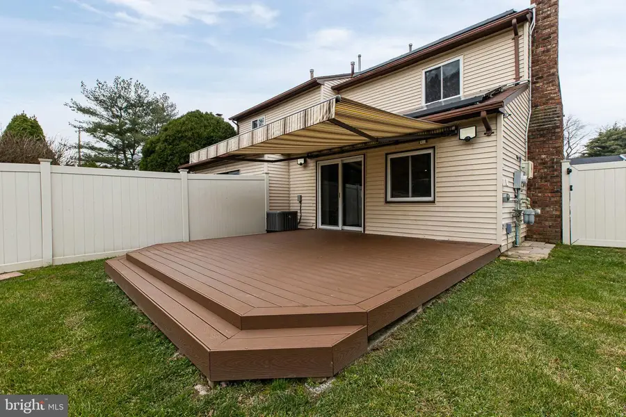 8 Marc Dr, Dayton, NJ 08810 - Image #3