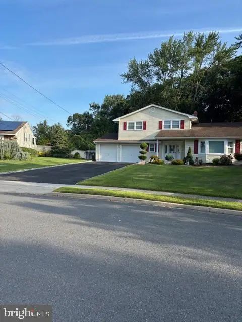 22 Tuscorora Cir, Old Bridge, NJ 08857 - Image #2
