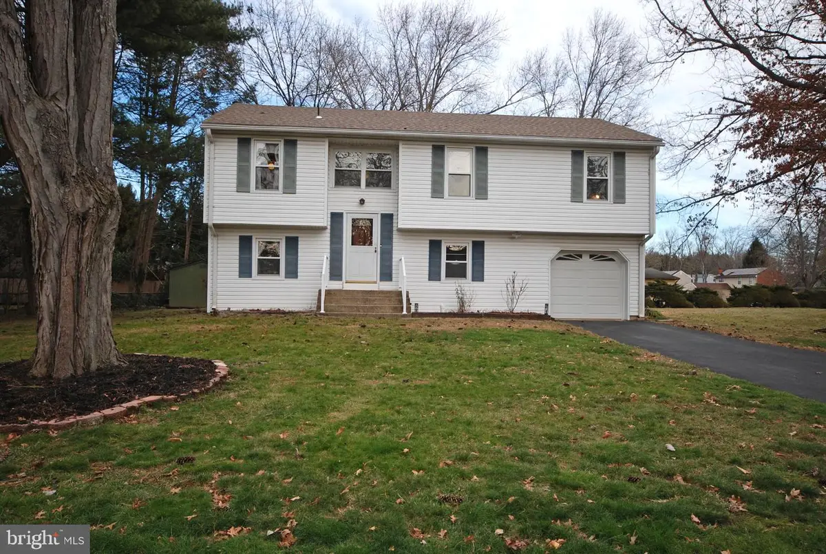 4 S Linden Ln S, Plainsboro, NJ 08536 - Image #1