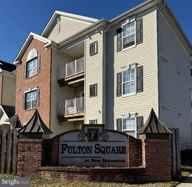 1311 Fernwood Ct, New Brunswick, NJ 08901 - Image #1