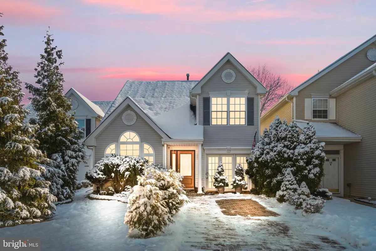 18 Tall Oaks Ct, Old Bridge, NJ 08857 - #1