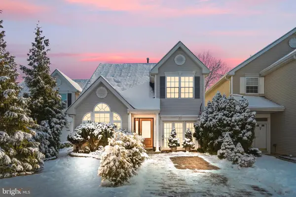 18 Tall Oaks Ct, OLD BRIDGE, NJ 08857