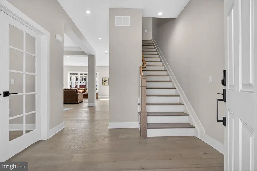 4 Arthur Ln, Cranbury, NJ 08512 - #3