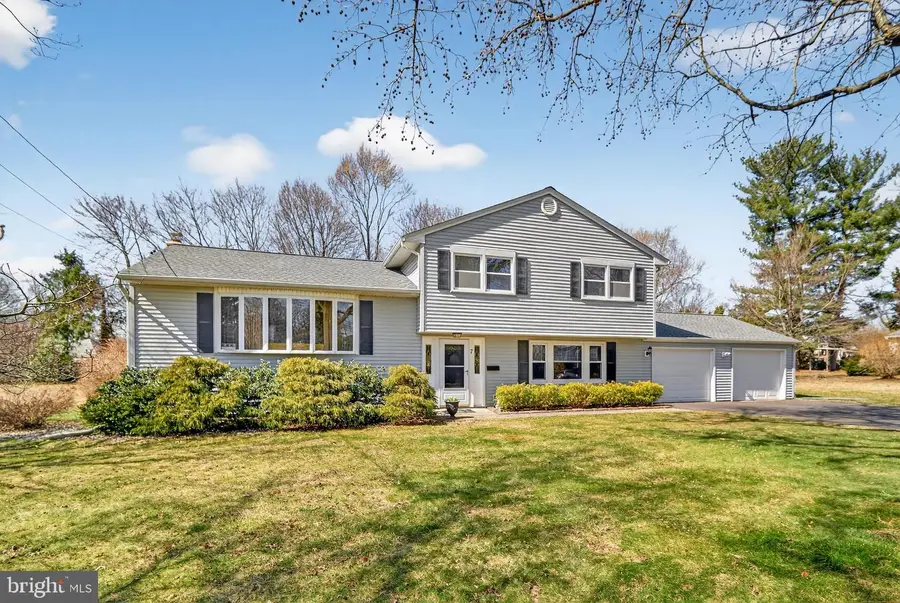 7 Griggs Rd, Cranbury, NJ 08512 - #3