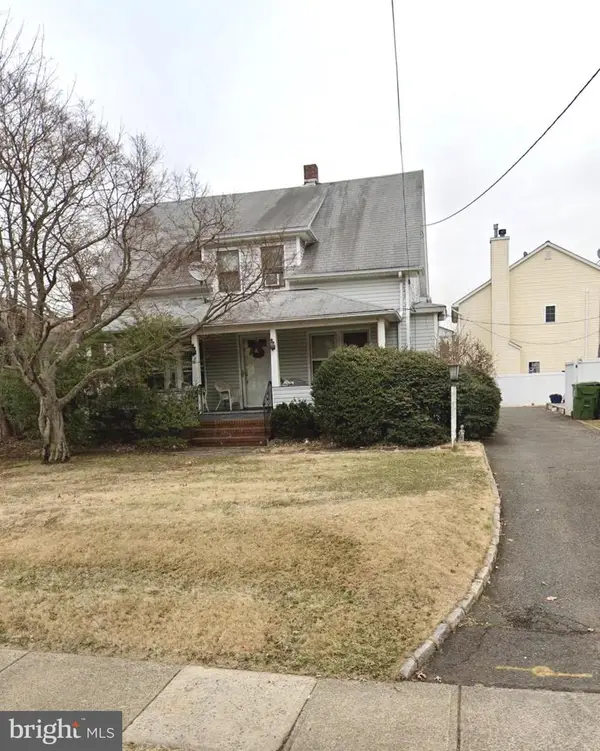 496 Grove Ave, EDISON, NJ 08820