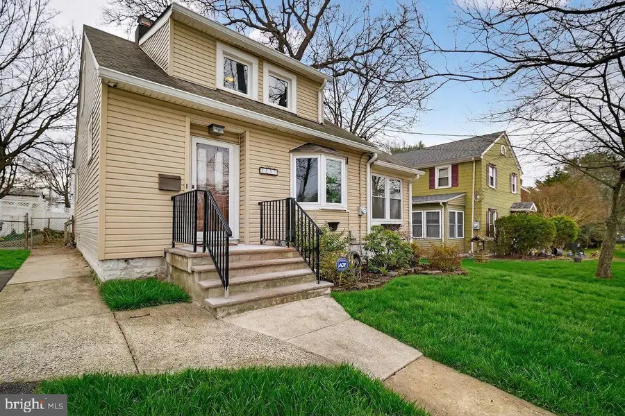 18 Eggers St, East Brunswick, NJ 08816 - #2