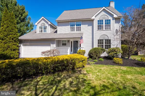 6 Ruedemann Dr, PLAINSBORO, NJ 08536