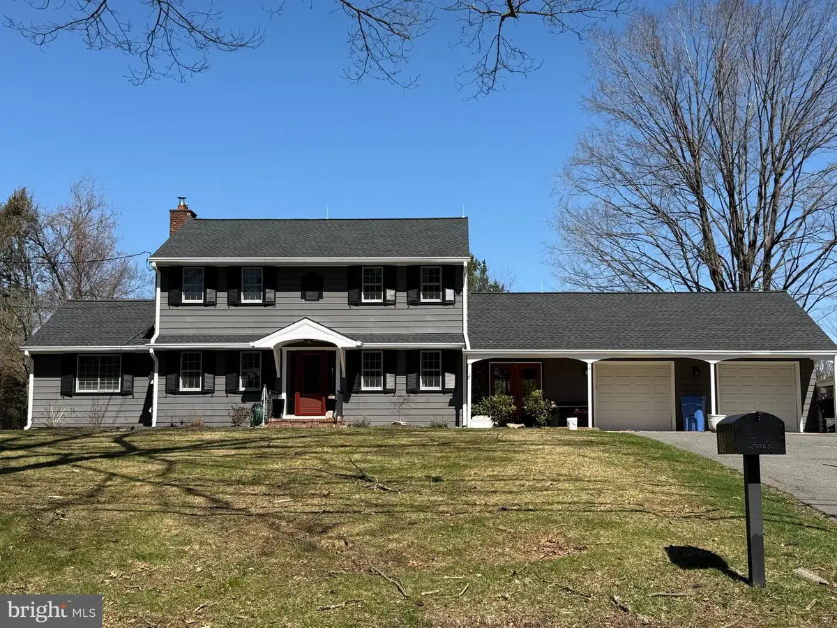 18 Cranbury Neck Rd, Cranbury, NJ 08512 - #1