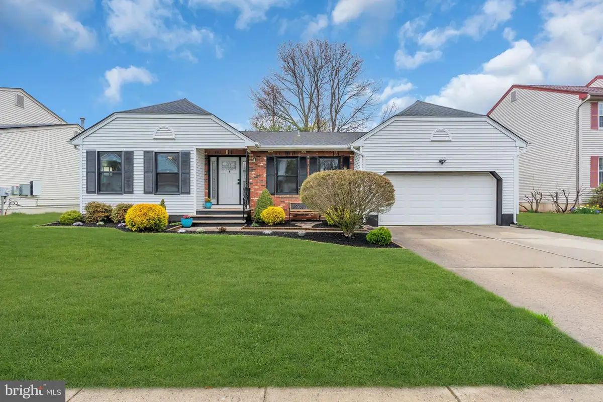 3 Lynn Ct, North Brunswick, NJ 08902 - #1