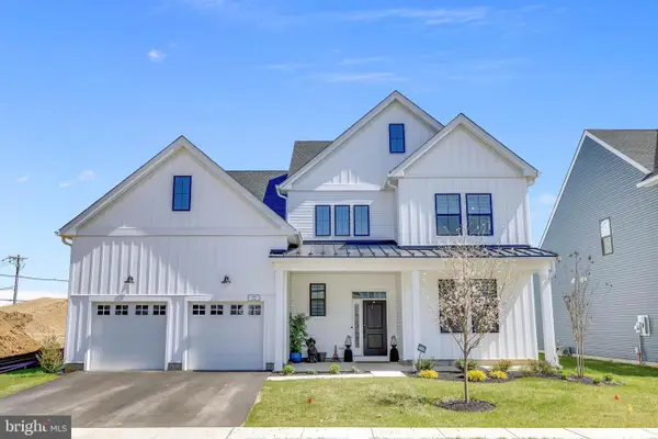 72 Ross Ln, CRANBURY, NJ 08512