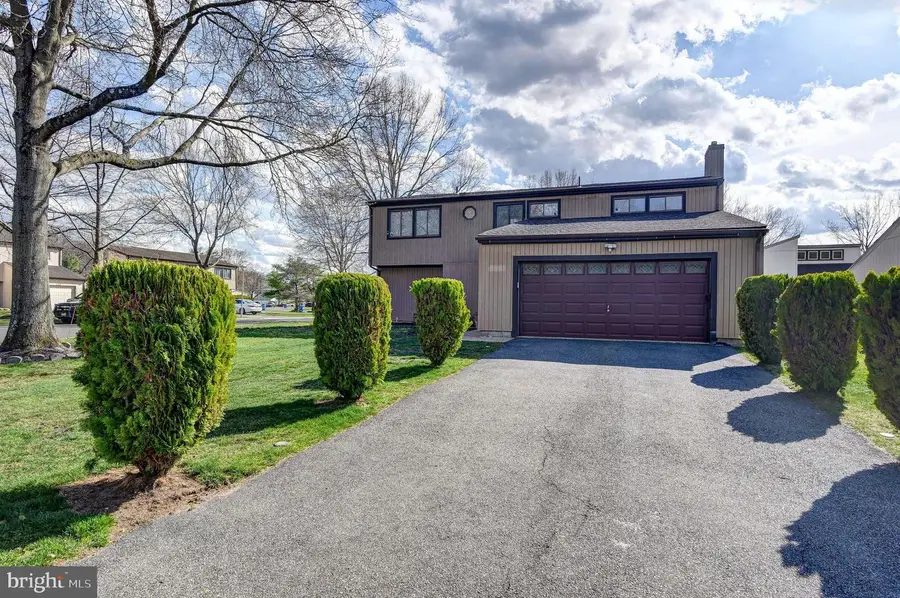 139 Dawn Ct, Old Bridge, NJ 08857 - #3