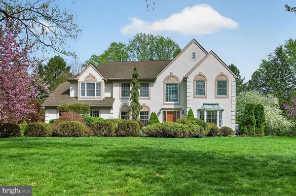 13 Brookside Court, CRANBURY, NJ 08512