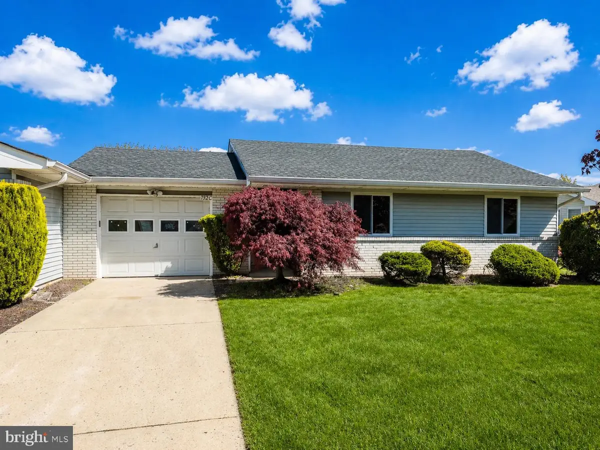 732-c Ralston Plz, Monroe, NJ 08831 - #1