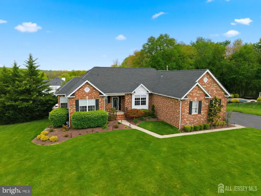 32 Scott Dr, Monroe, NJ 08831 - #2