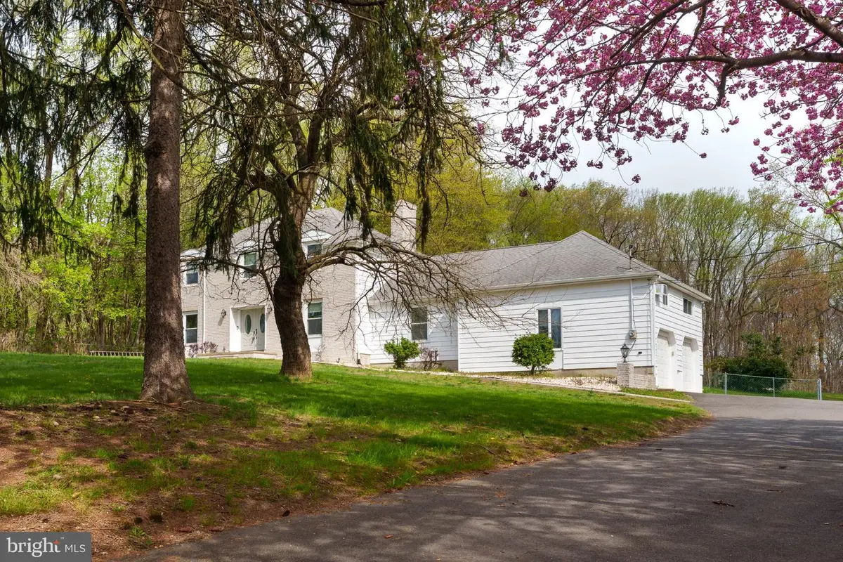 304 Schoolhouse Rd, Monroe, NJ 08831 - #1