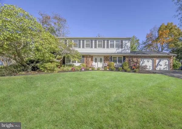 58 Hamilton Lane, PLAINSBORO, NJ 08536