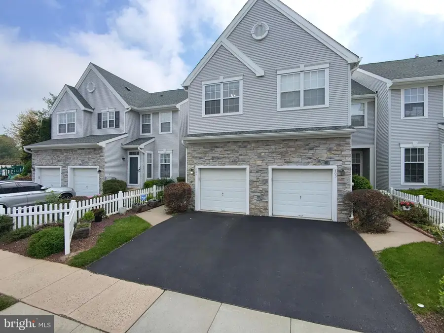 804 Dahlia Circle, Dayton, NJ 08810 - #2