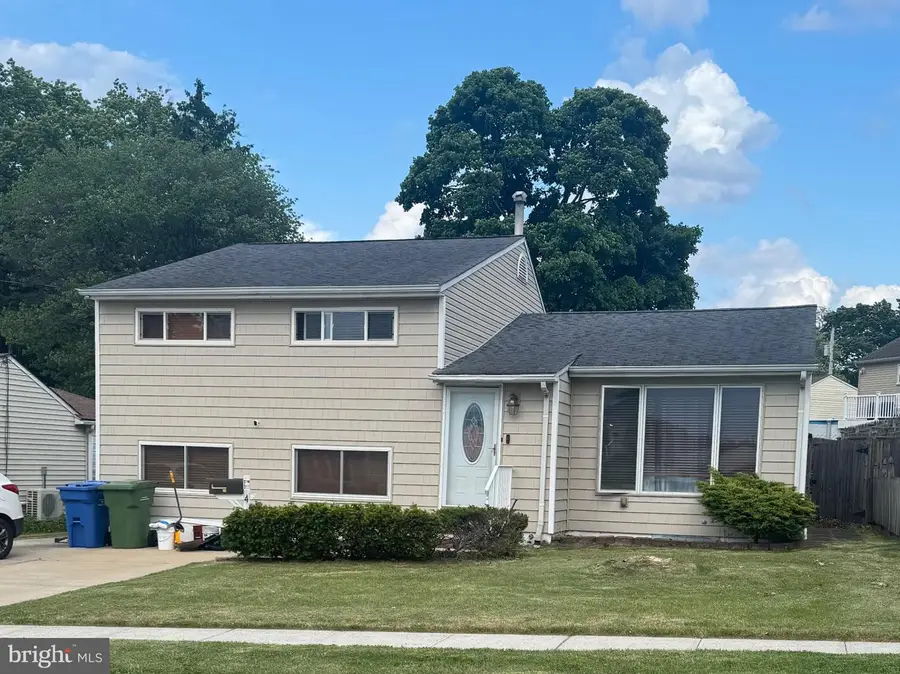 4 Dunlap Dr, Parlin, NJ 08859 - #2