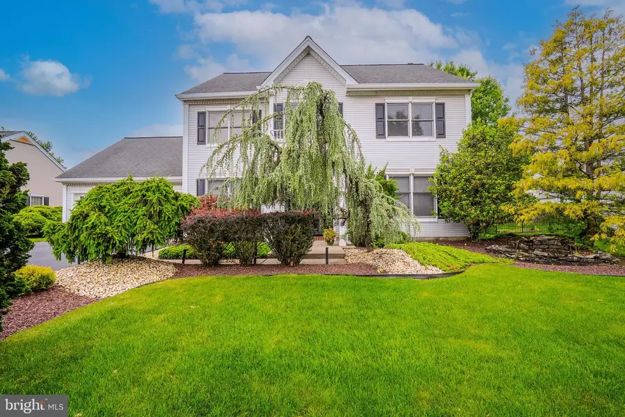 94 Providence Blvd, Kendall Park, NJ 08824 - #2