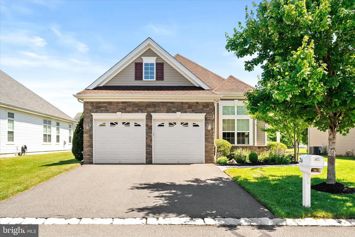 24 Ravenslake Rd, Monroe, NJ 08831 - #1