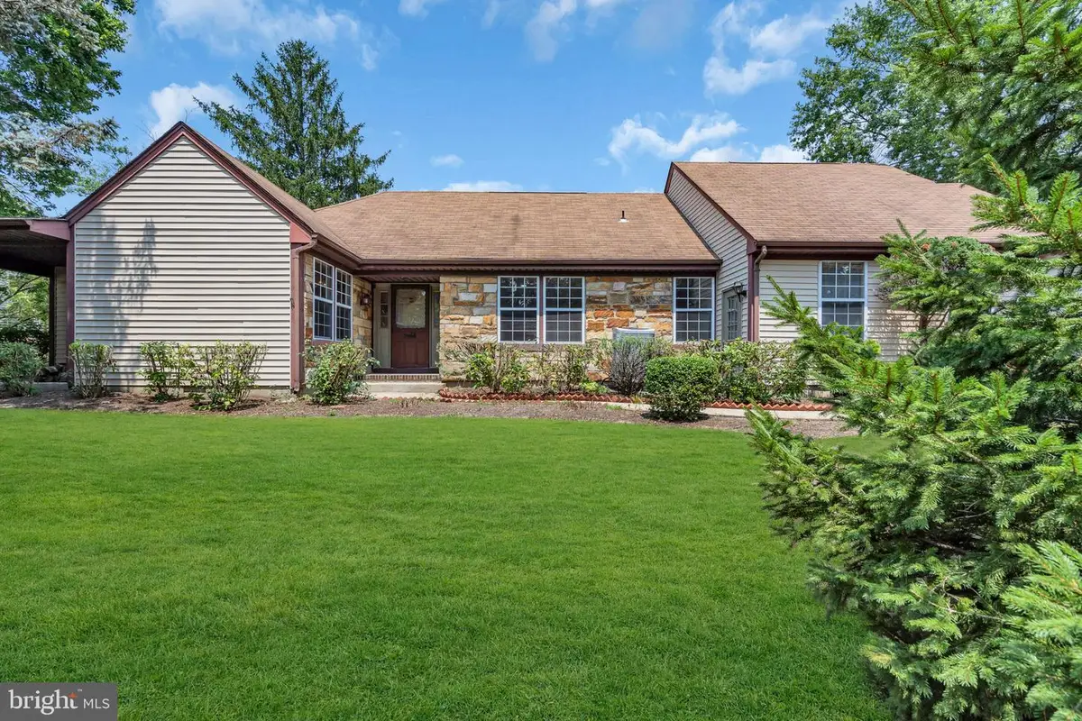 6 Rutherford Hayes Dr, Monroe, NJ 08831 - #1