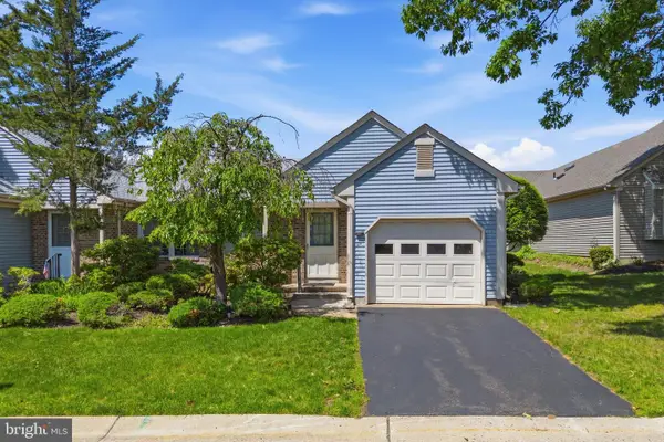 9-a Patrick Henry Ct, MONROE TOWNSHIP, NJ 08831