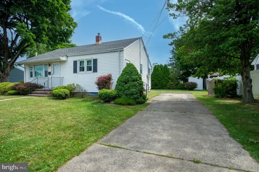 4 Madeline, East Brunswick, NJ 08816 - #2