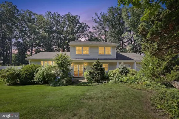 76 Central Ave, EAST BRUNSWICK, NJ 08816