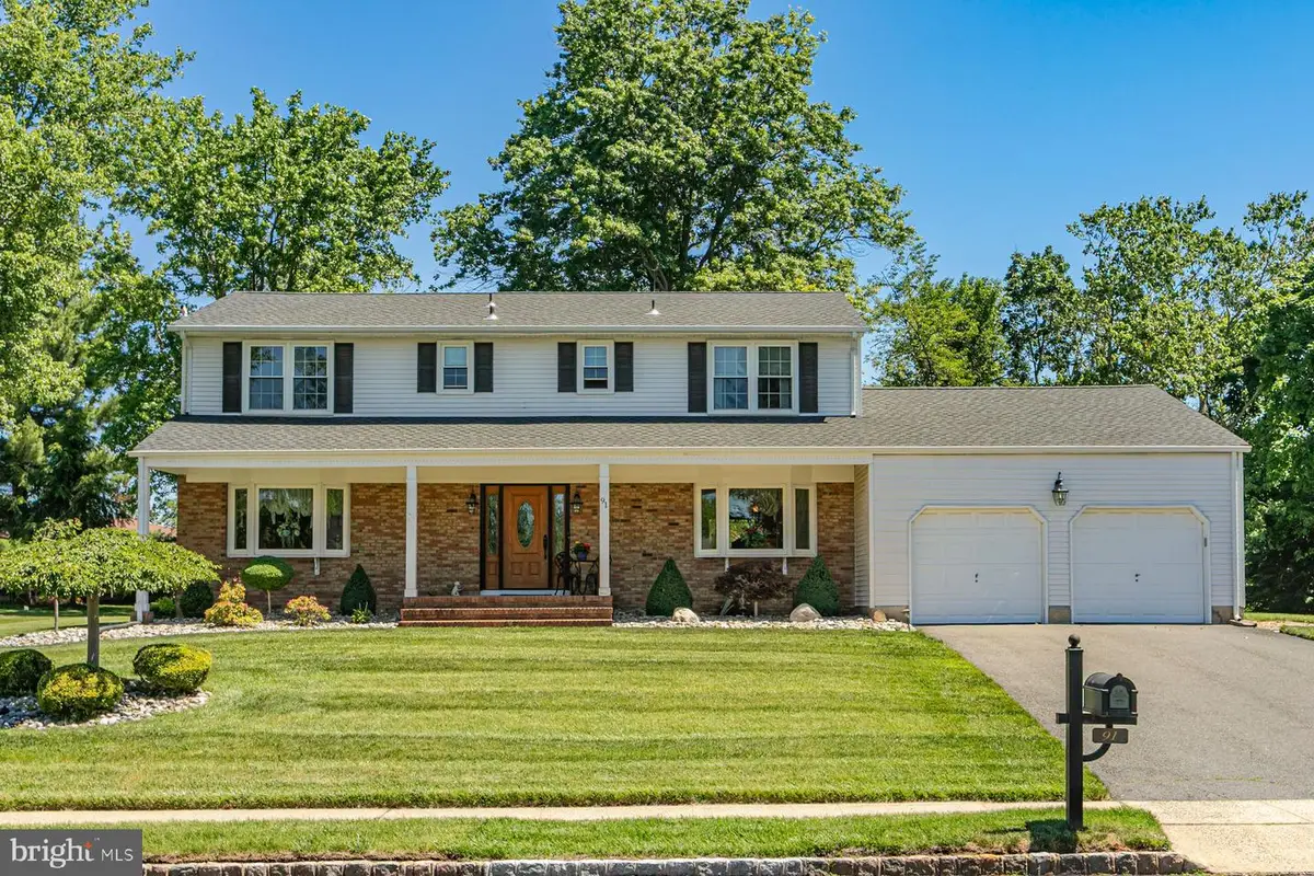 91 Hidden Lake Dr, North Brunswick, NJ 08902 - #1