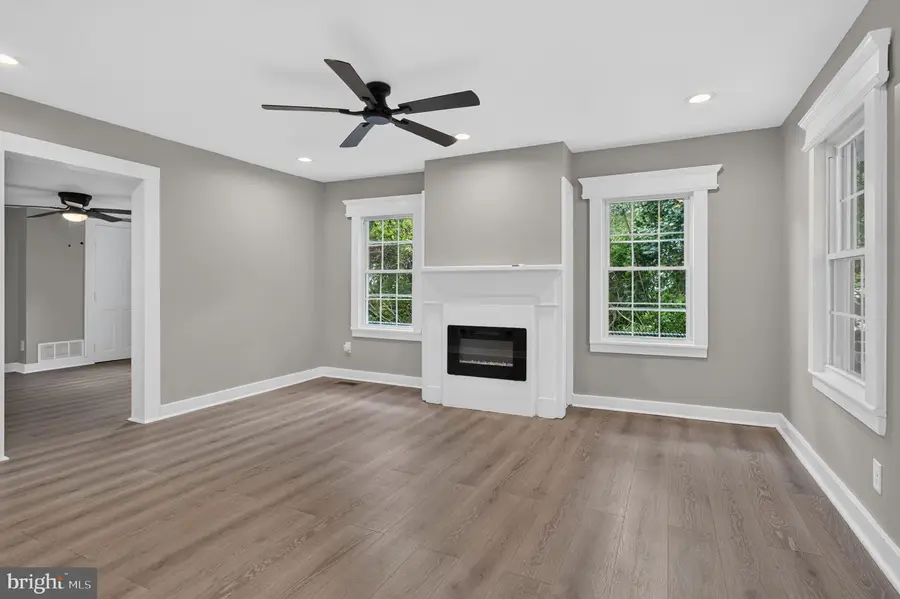 26 Kossman St, East Brunswick, NJ 08816 - #3