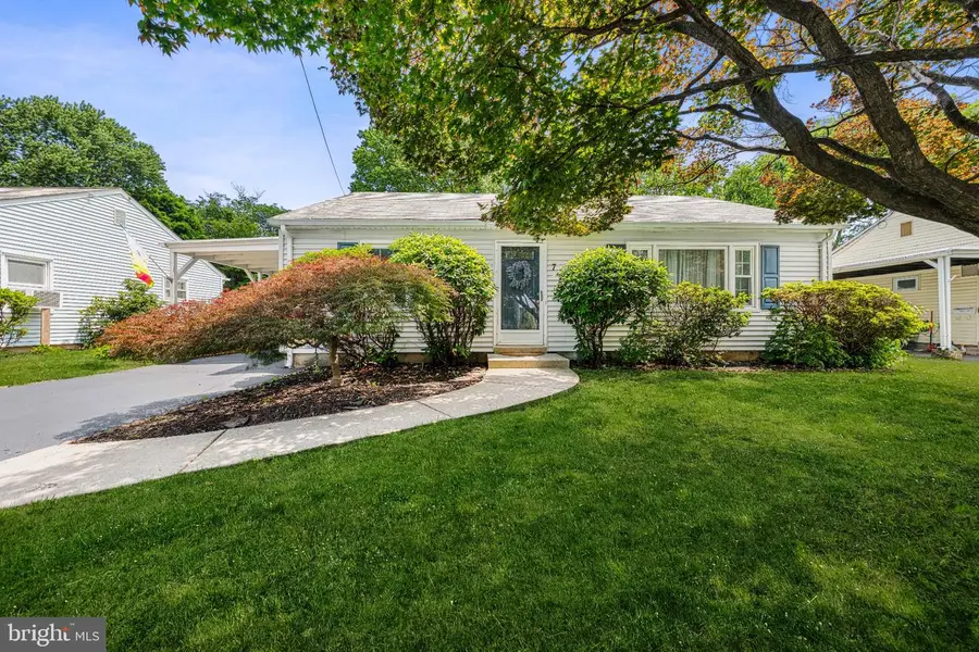 7 Pierrepont Ave, Middlesex, NJ 08846 - #2