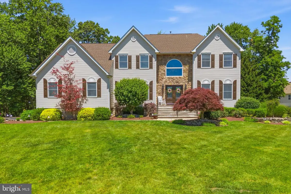 16 Kings Ct, Monroe, NJ 08831 - #1