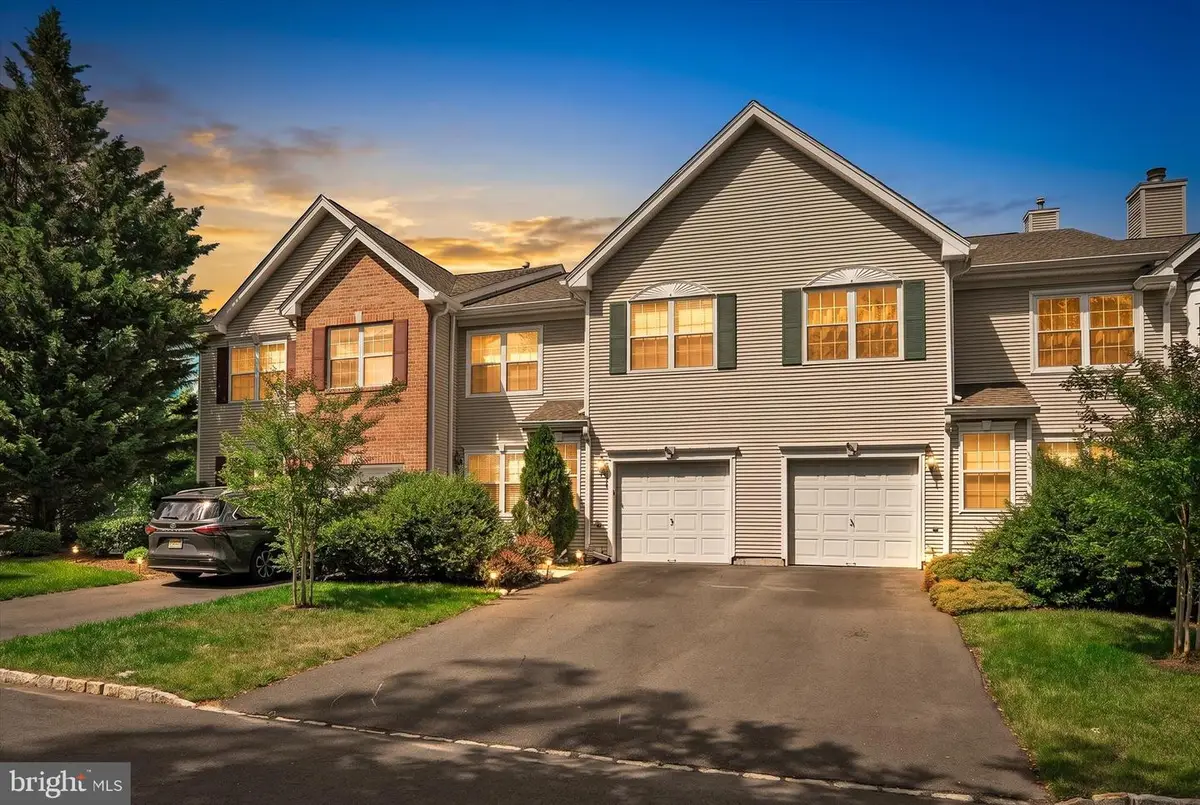604 Creststone Cir, Princeton, NJ 08540 - #1