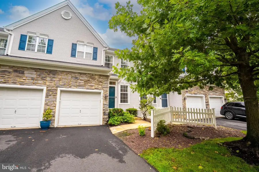 1604 Yarrow Cir, Dayton, NJ 08810 - #3