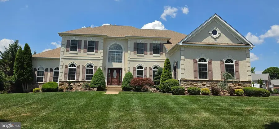 11 Angelo Ct, Monroe, NJ 08831 - #2