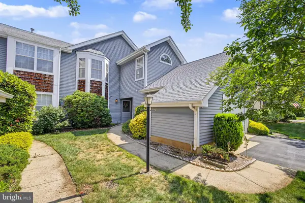 13 Ashbourne Dr #a, MONROE TWP, NJ 08831