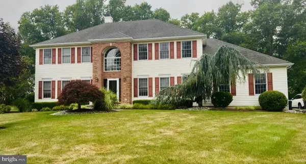 10 Anderson Way, MONMOUTH JUNCTION, NJ 08852