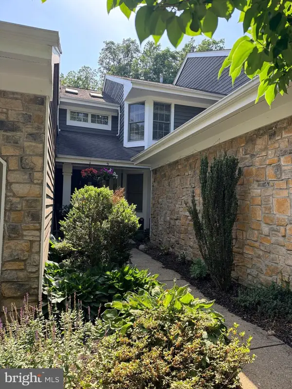 72 Coriander Dr, PRINCETON, NJ 08540