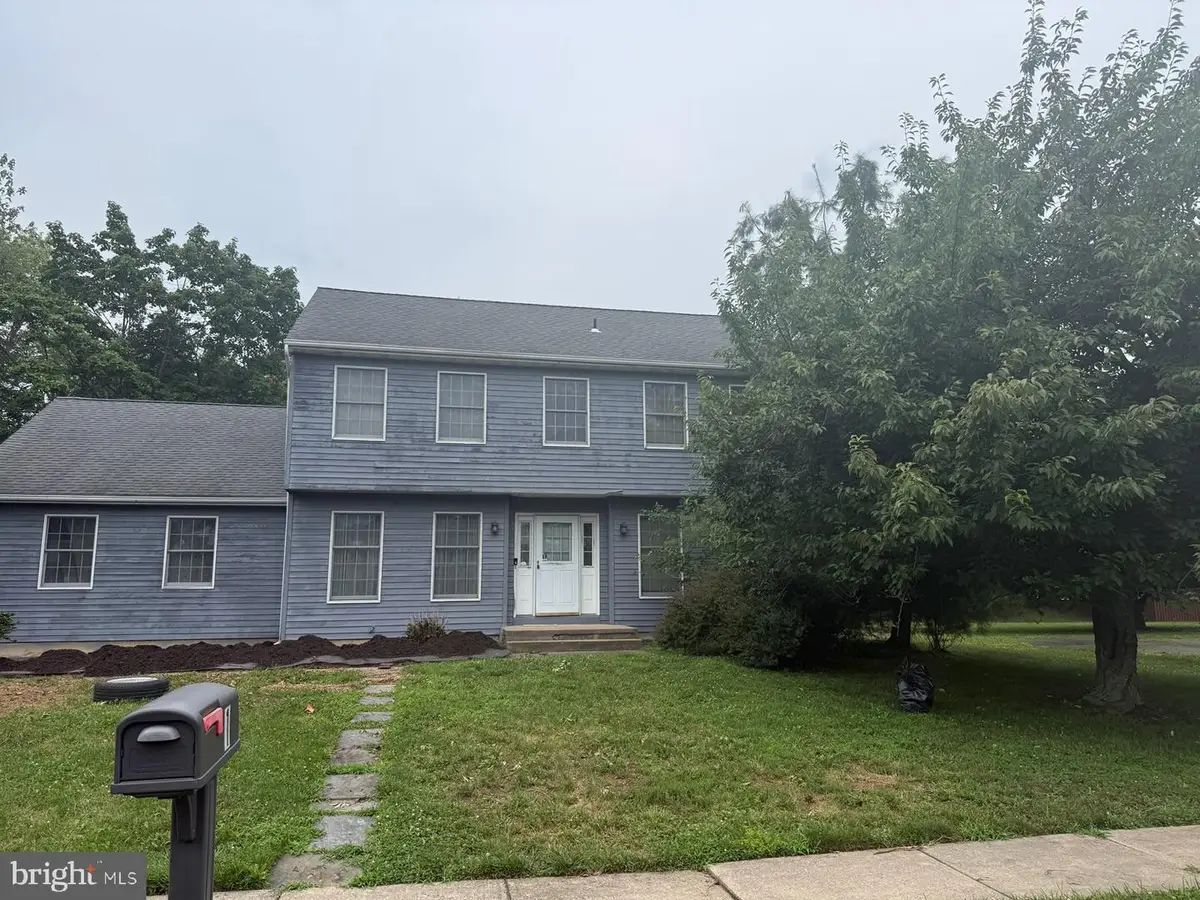 1 Dutchess Ln, Dayton, NJ 08810 - #1