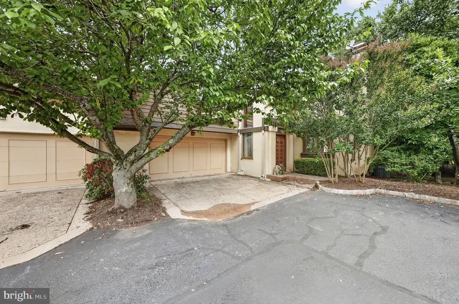461 Sayre Dr, Princeton, NJ 08540 - #3