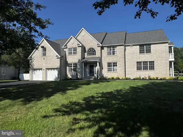 5 Bard Dr, MONROE TOWNSHIP, NJ 08831