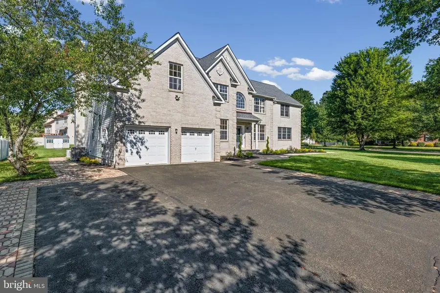 5 Bard Dr, Monroe, NJ 08831 - #3