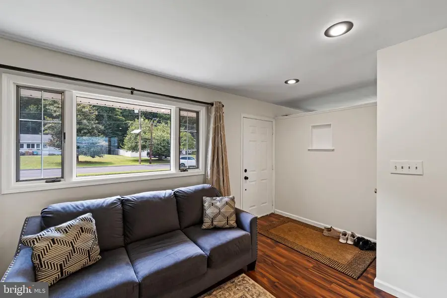 16 Stockton Rd, Kendall Park, NJ 08824 - #3