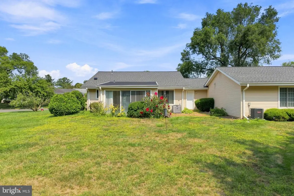 287-b Oradell Dr, Monroe, NJ 08831 - #1