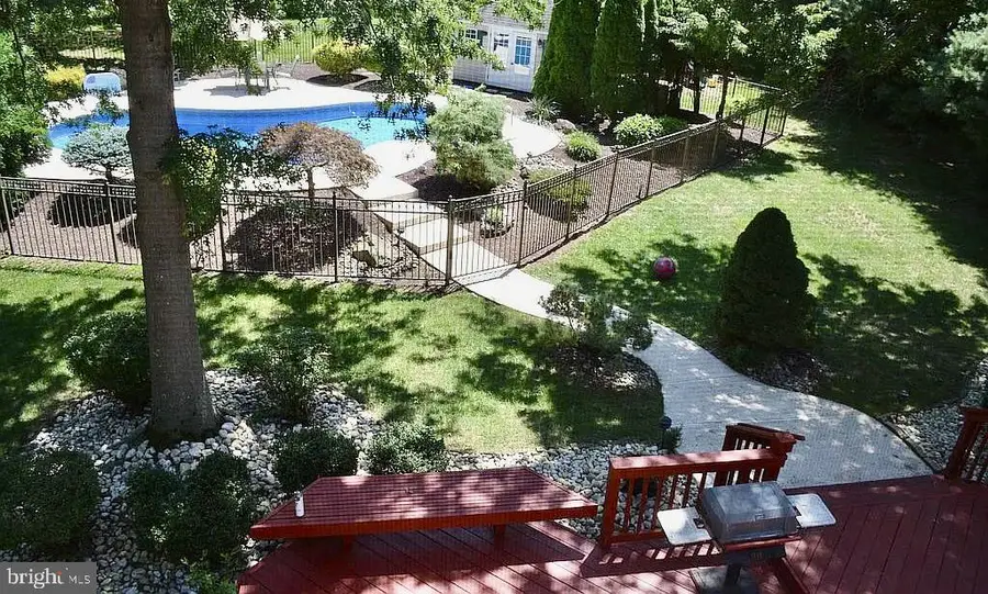 30 Larkspur Dr, Dayton, NJ 08810 - #2