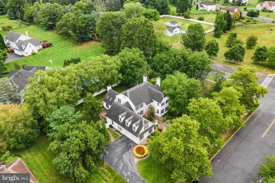1 Woodland Dr, Cranbury, NJ 08512 - #3